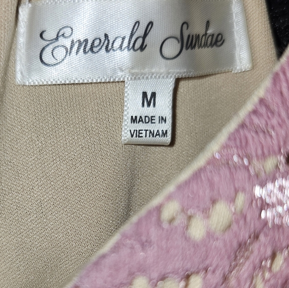 Body fitting dress - Picture 2 of 3